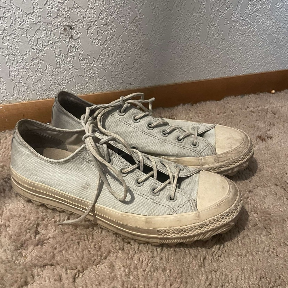 Platform converse